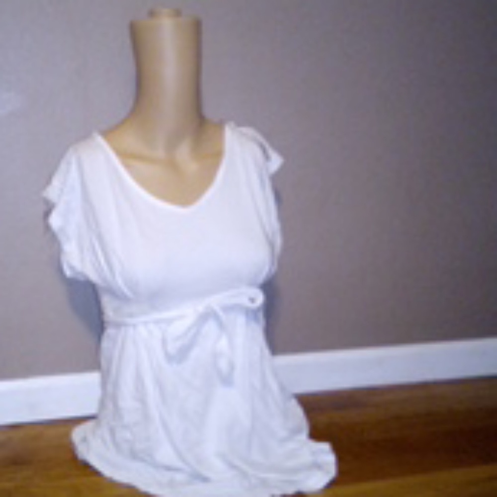 White shirt bow in front